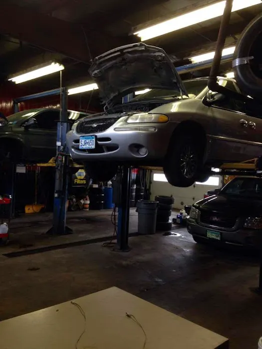 FOWSI'S LUBE AND REPAIR 2
