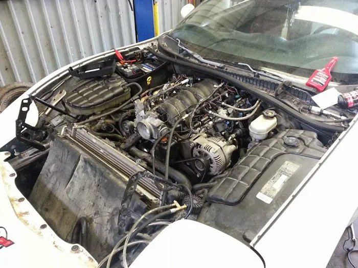 FOWSI'S LUBE AND REPAIR 0