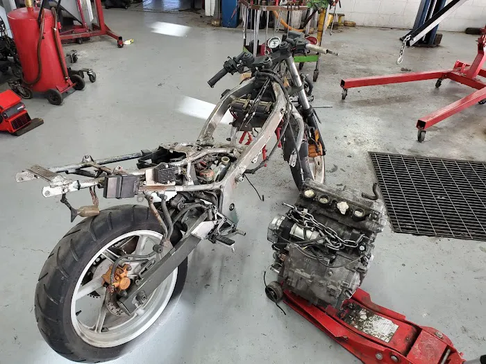 Best Automotive shop 5