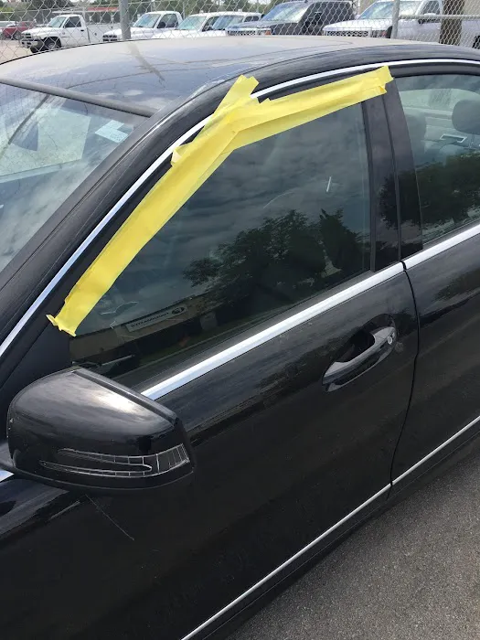 D & M Auto Body 0