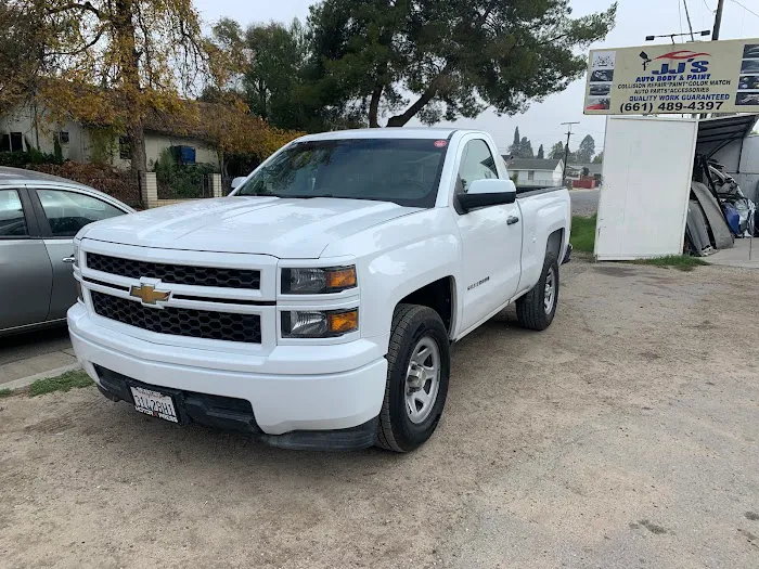 JJ's Auto Body And Paint 9