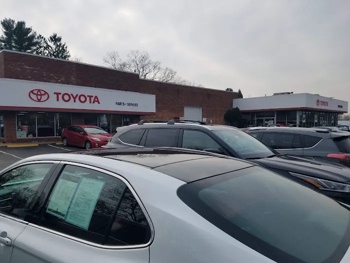 Smithtown Toyota Service Center 2