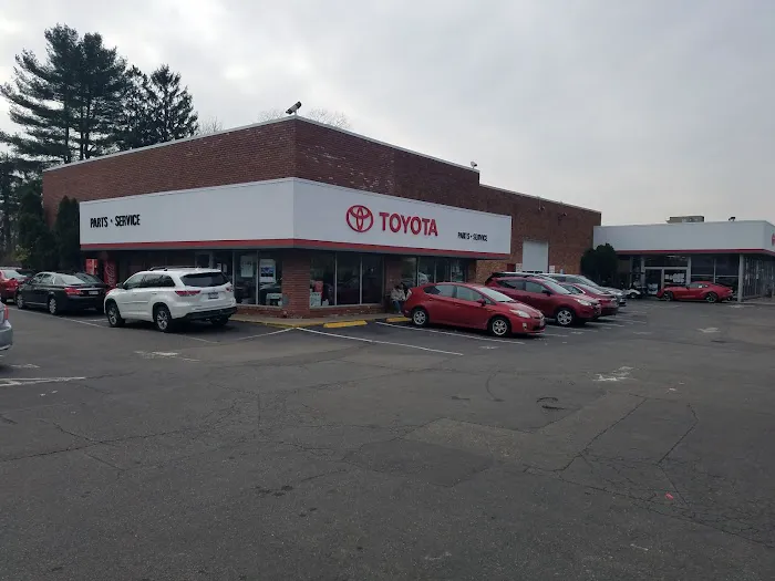 Smithtown Toyota Service Center 3
