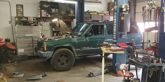 Jaxson's Automotive 4