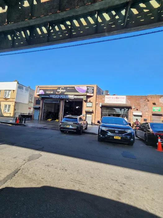 SIGNATURE AUTO CENTER 2