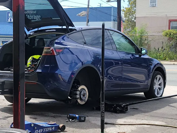 Silvera’s Tire 6