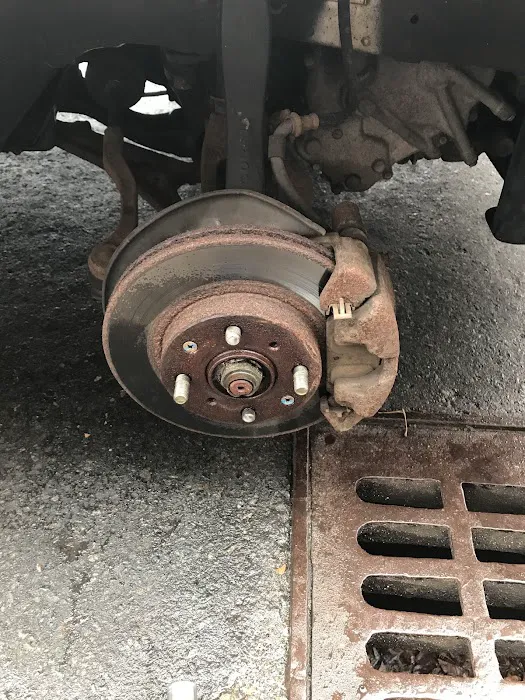 67 Street Tire Shop 6