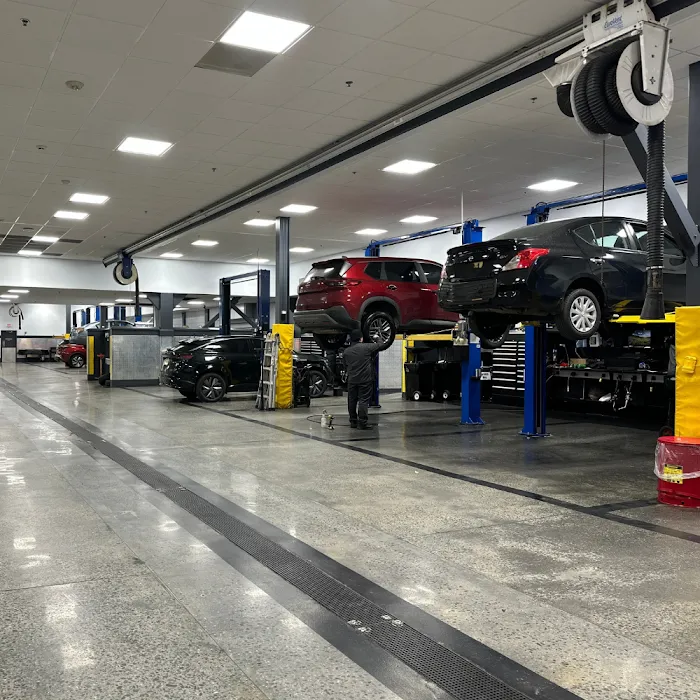 Hudson Nissan Service and Parts 9