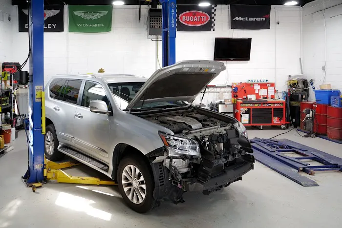 Lotte Auto Body & Repair Shop 2