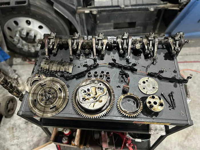 AT TRUCKING REPAIR TECH SHOP USA LLC 6