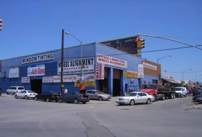 Glass & Muffler Works Inc 0