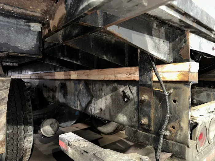 Elio's Truck Repair 8