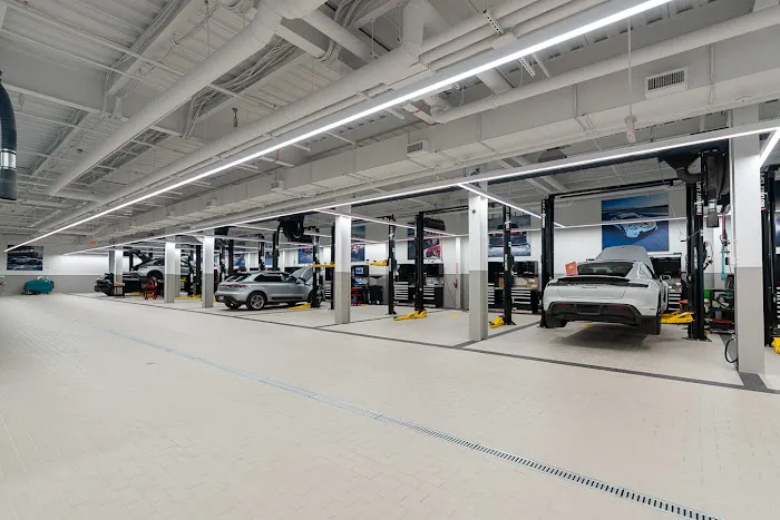 Porsche White Plains Service Department 6