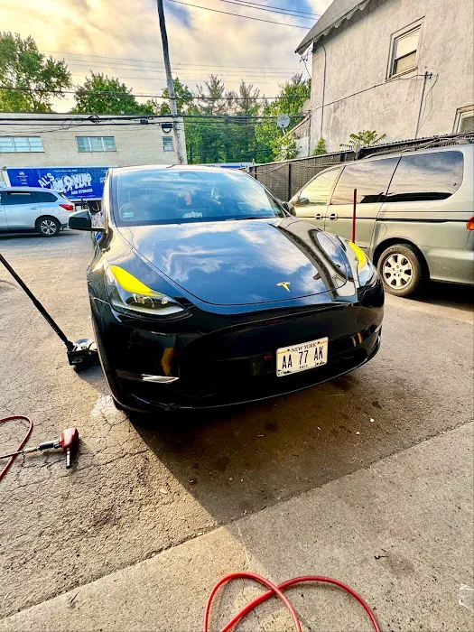 Tavos Tires 9
