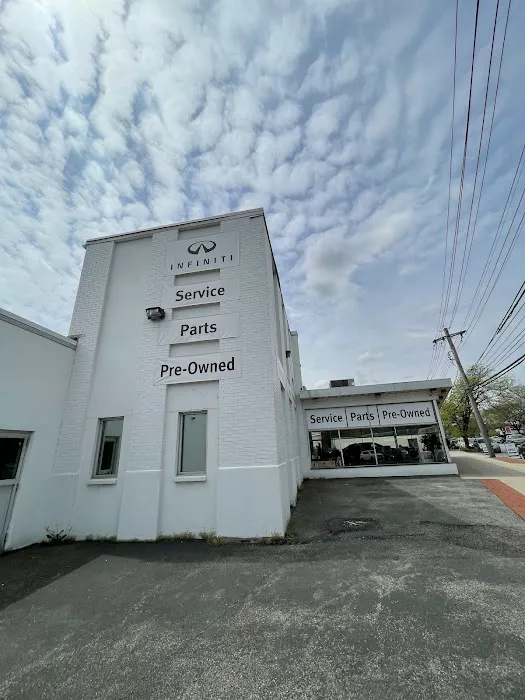 INFINITI of White Plains Service 5