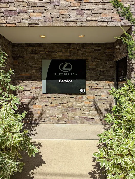 New Country Lexus of Westport Service Center 4
