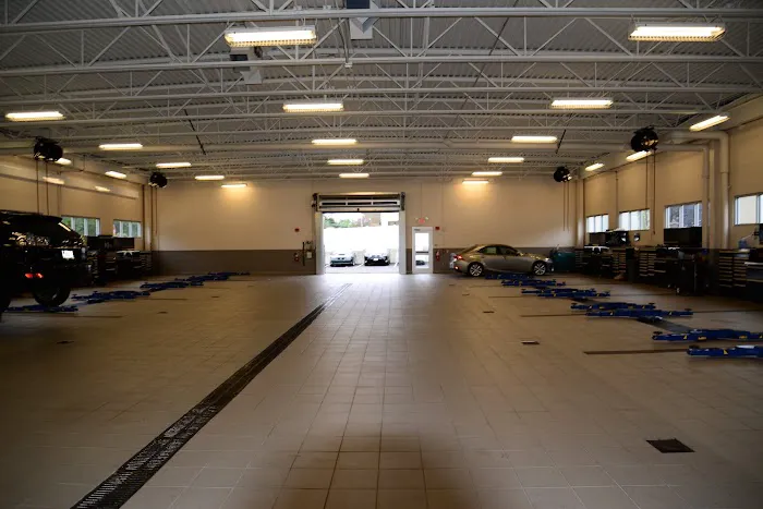 New Country Lexus of Westport Service Center 0