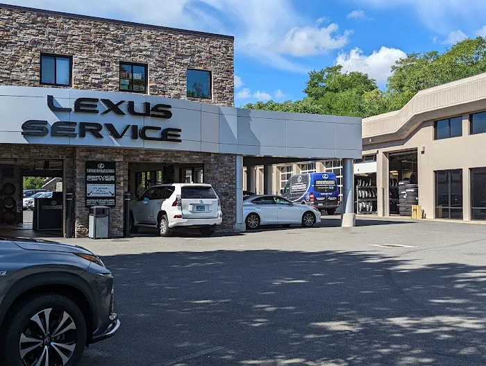 New Country Lexus of Westport Service Center 6