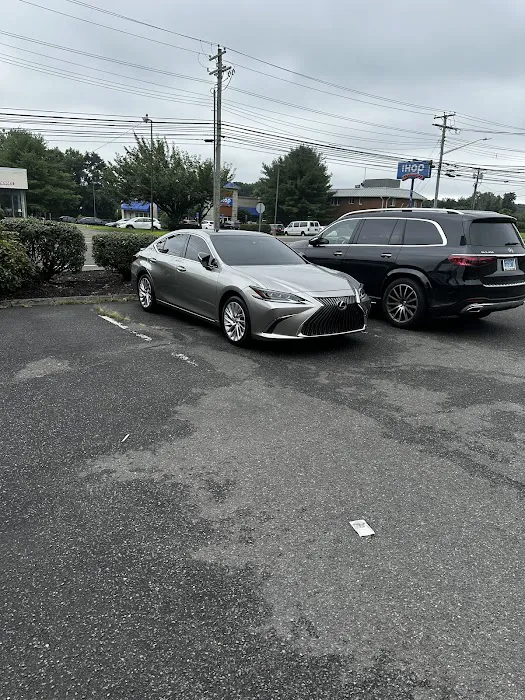 New Country Lexus of Westport Service Center 5