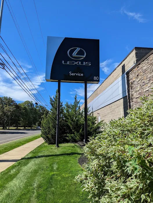 New Country Lexus of Westport Service Center 9