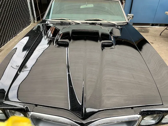Bill Dunn's Auto Upholstery 3