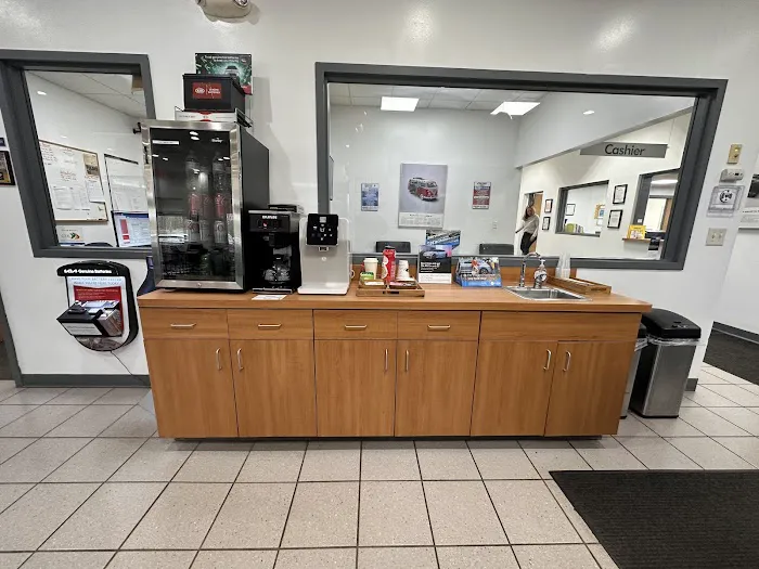 Garvey Volkswagen of Queensbury Service Department 6