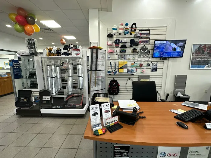 Garvey Volkswagen of Queensbury Service Department 7