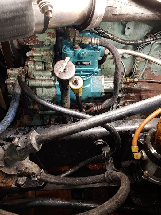 Riverside Truck Repair & Road Service 3