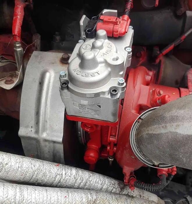 Riverside Truck Repair & Road Service 6