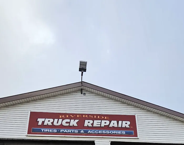 Riverside Truck Repair & Road Service 1