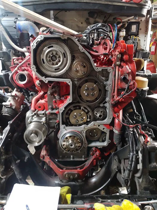 Riverside Truck Repair & Road Service 5