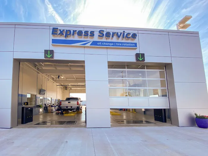 Wheelers Express Service | OIL CHANGE CENTER 6