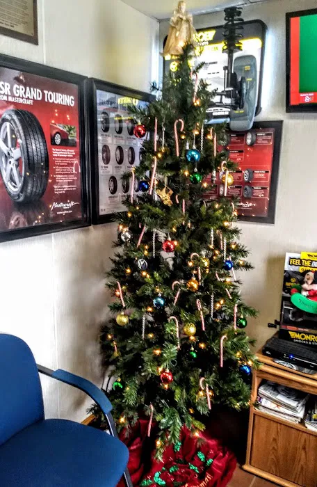 Little Wolf Automotive - Wausau 2