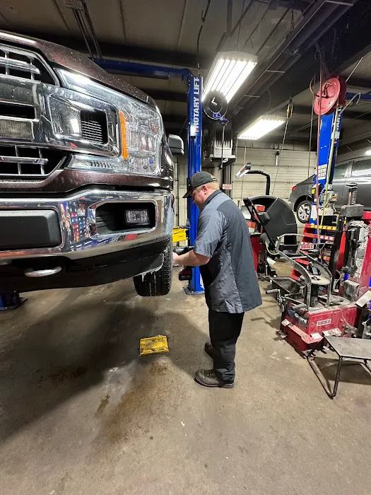 Little Wolf Automotive - Wausau 6