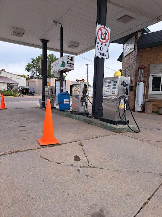 Bob's Corner Garage 7