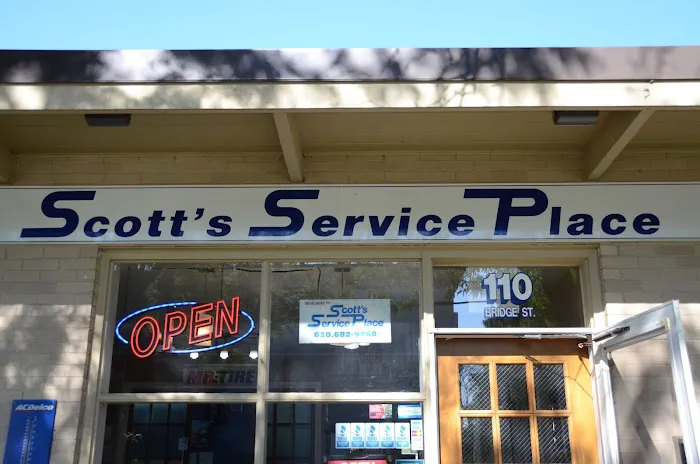 Scott's Service Place 3