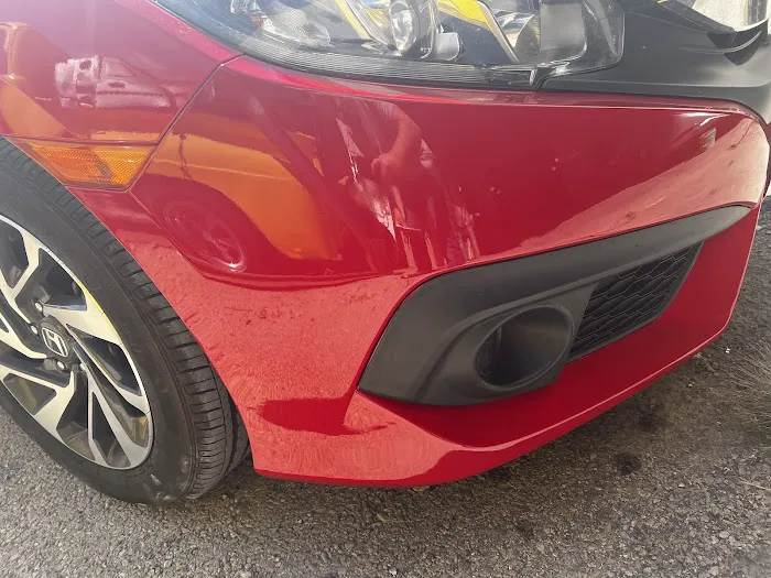 EYT AUTO BODY REPAIR SHOP 3