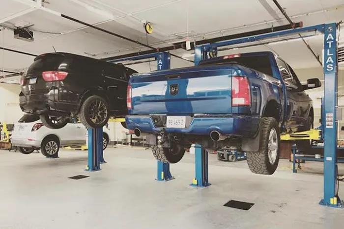Red's Garage 8
