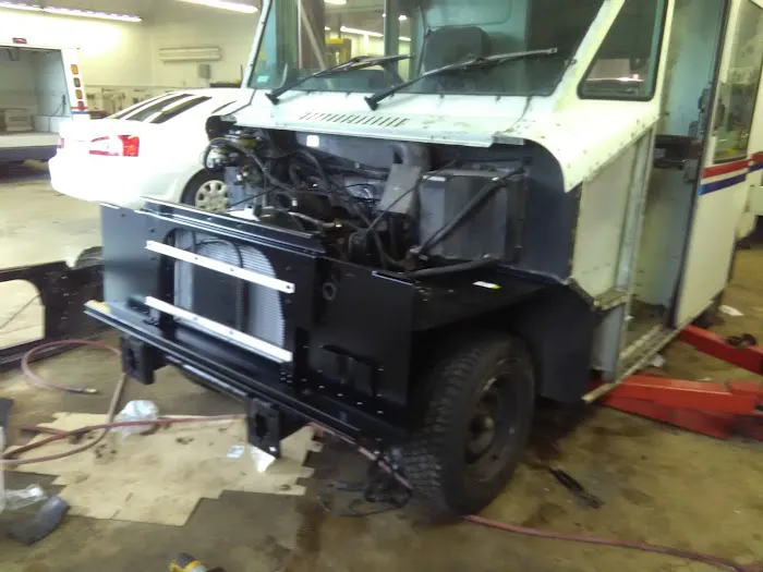 CARSTAR North Aurora Collision Center 7