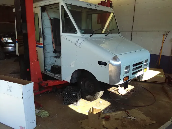 CARSTAR North Aurora Collision Center 3