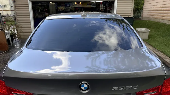 ROMEO’S Window Tinting 8