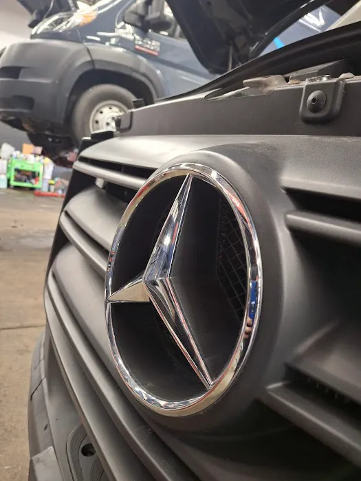 Real Autohaus Automotive Saint Charles 1