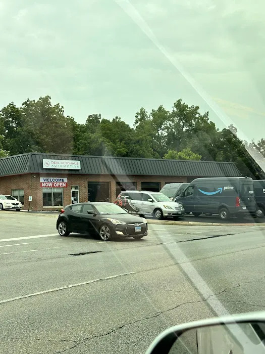 Real Autohaus Automotive Saint Charles 4