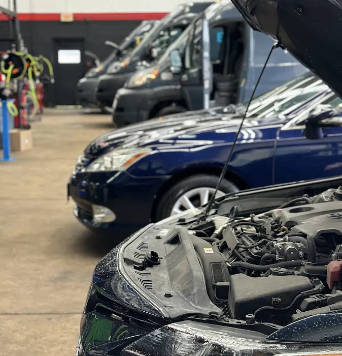 Real Autohaus Automotive Saint Charles 7