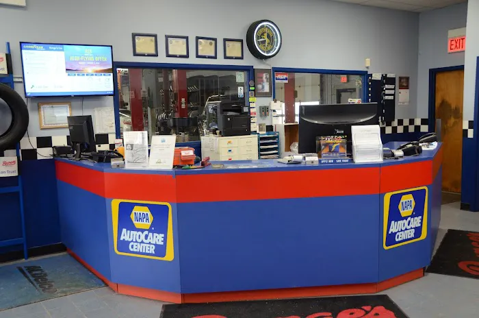 Bunge's Tire & Auto - Elgin 4