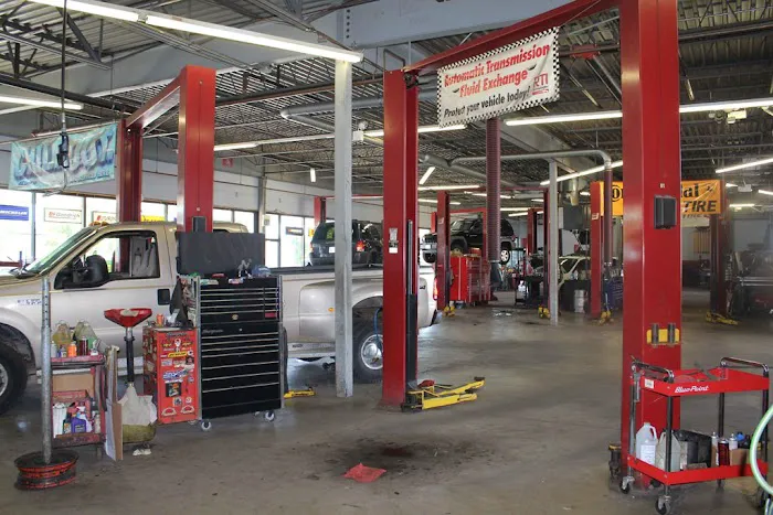 Bunge's Tire & Auto - Elgin 6