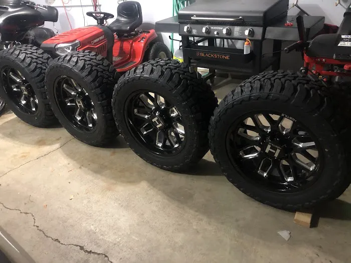 MAK's Tire & Wheel 1