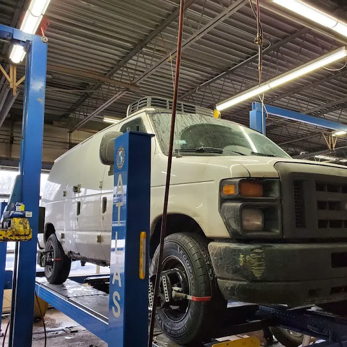 Queens Auto Services Elgin 5