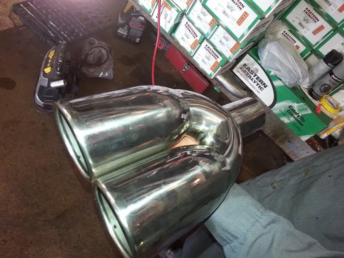 Velazquez Mufflers IV 7
