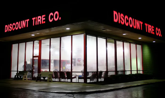Discount Tire 0